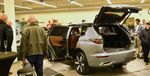 Mitsubishi Outlander PHEV - The Road To Outlander