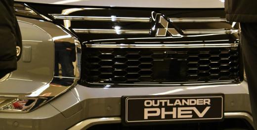 Mitsubishi Outlander PHEV - The Road To Outlander