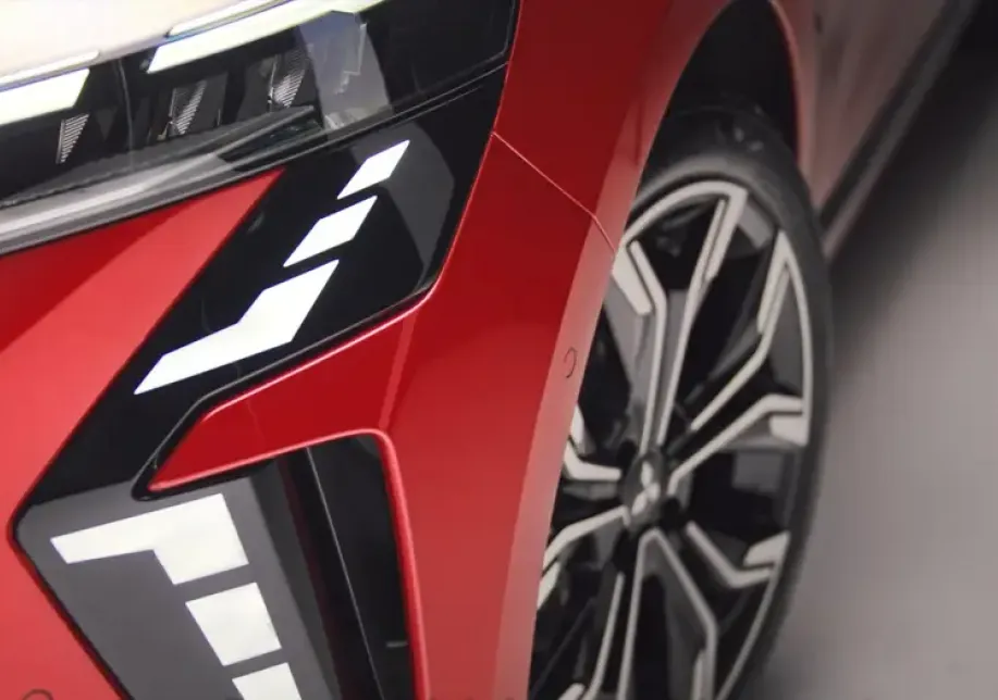 Hier moet een foto van een Colt staan